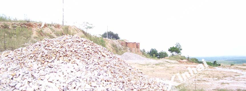 Quartz ore in xinhai processing plant.jpg